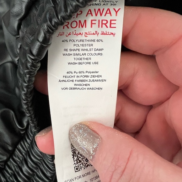 NWT - Missguided- Faux Leather Drawstring Cuffed Joggers Petite - Picture 5 of 5